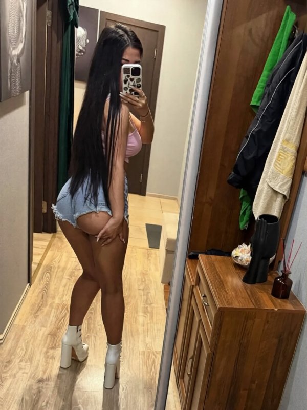 3e566e45-f403-44b7-b5ab-746c3dccaac4_0.jpg